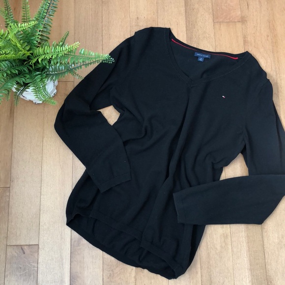 🛍 Tommy Hilfiger - size M